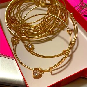 Diamond heart shaped bracelet